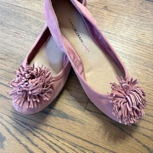 Isaac Mizrahi Live Suede Pom Pom Flats – Pink Size 7.5